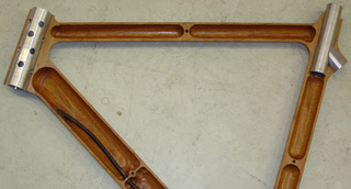 Illustration for article titled Wood-Framed Renovo Bicycle Reminds Us of Simpler Times